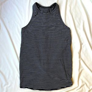 Lululemon All Tied Up tank size 4 Yachtie stripe black chrome